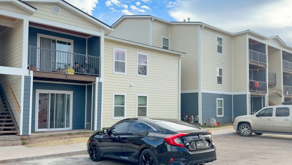Commercial siding replacement on a multifamily apartment building in Northern VA